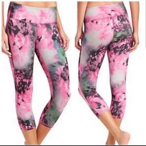 Athleta Pink Flower Capri